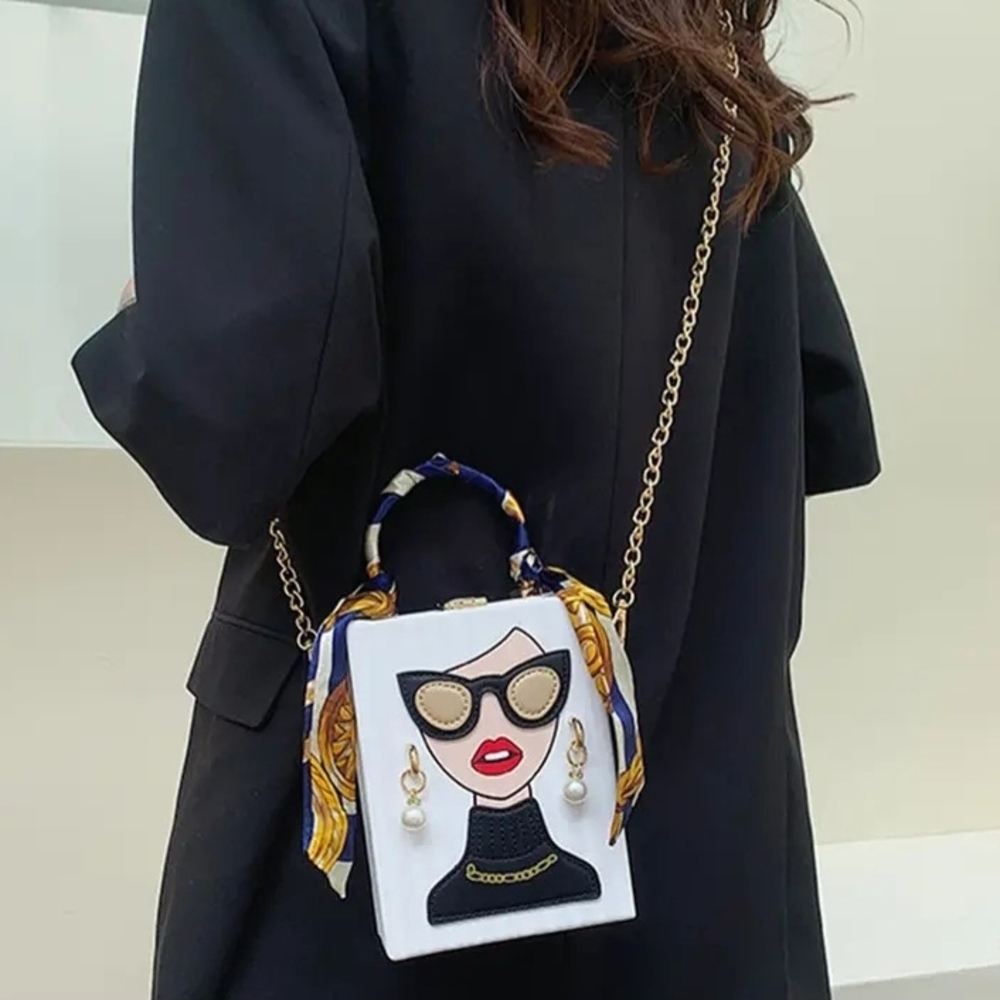 Trendy Pink Graphic Clutch with Gold Accents - Picture 6 of 8